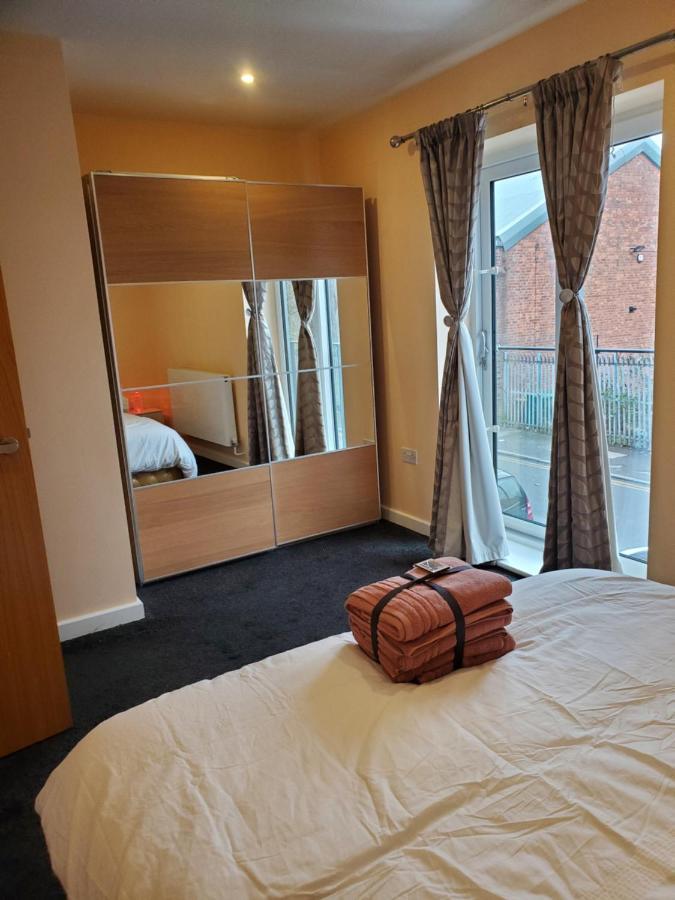 Beautiful & Elegant 2 Bed Room House Манчестер Экстерьер фото